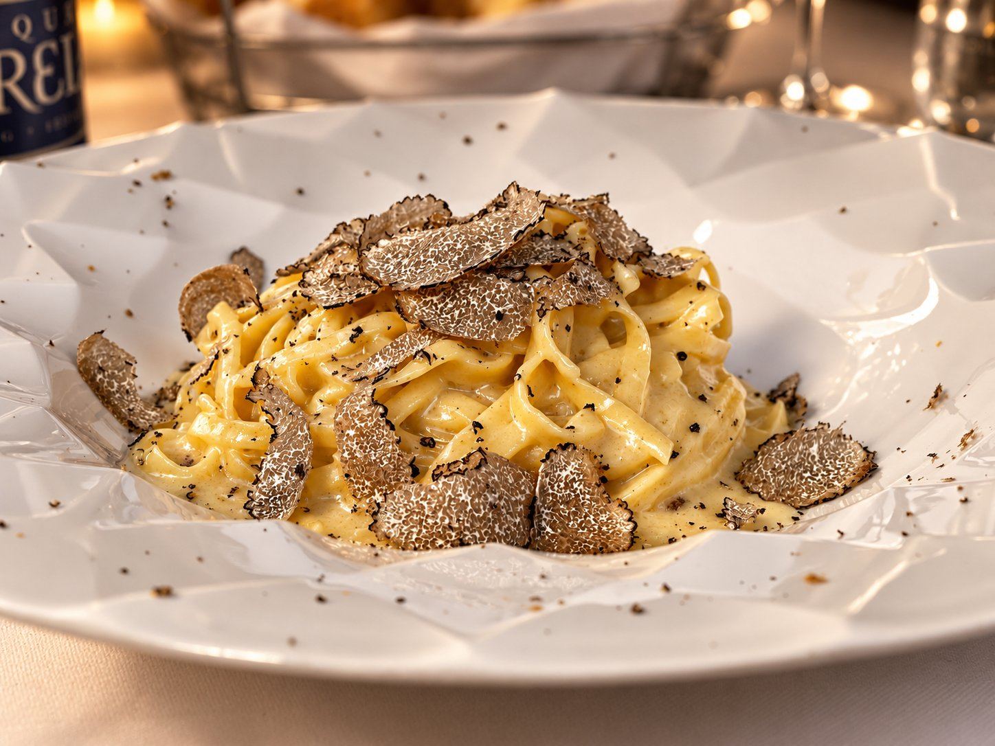 Tagliolini al tartufo, uno dei piatti della cucina